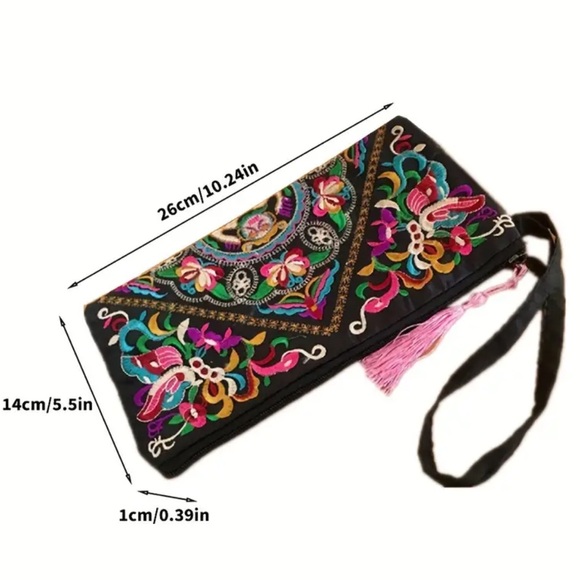 NEW| Boho Embroidered Flower Wristlet Clutch Handbag - Picture 8 of 11